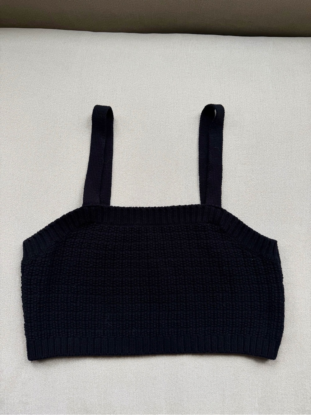 Black H&M knit crop top size large